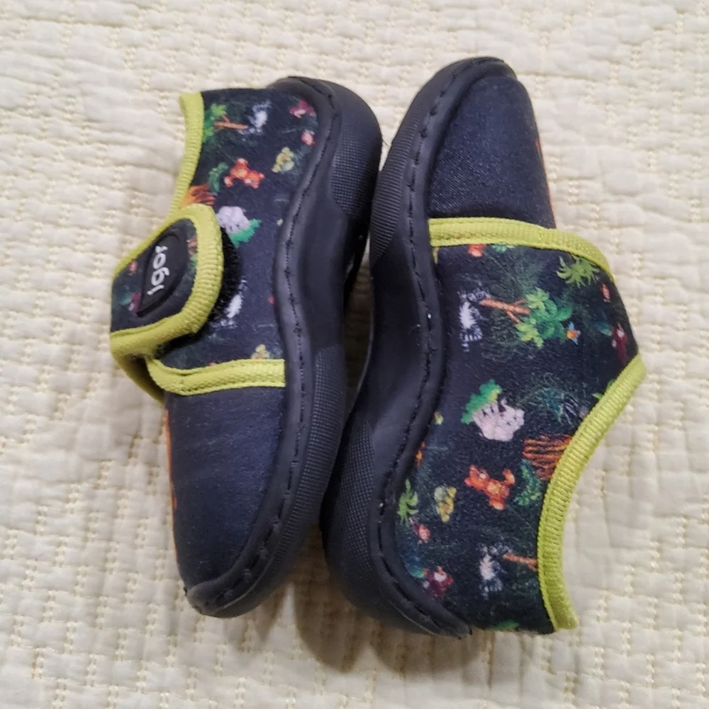 Igor Kids' Black and Green Lion Shoes